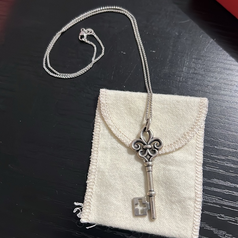 Retired James Avery 925 Silver Key of St Mary Pendant on James Avery Chain
